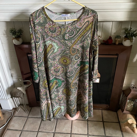 Honey and Lace Long Sleeve Paisley Dress - Green and Pink - Picture 1 of 2